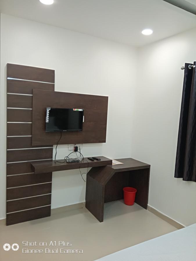 Hotel City Inn Gaya Buitenkant foto